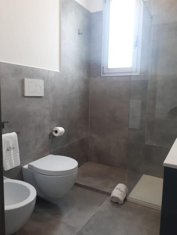 Standard Triple Room room - Image 2
