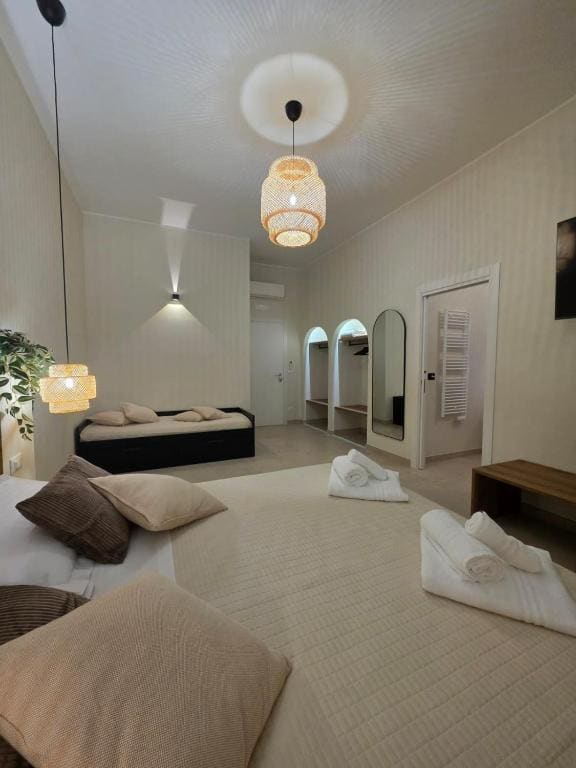 Deluxe Quadruple Room room - Image 2