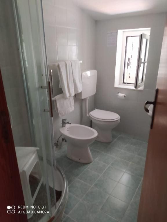 Economy Double or Twin Room room - Image 2