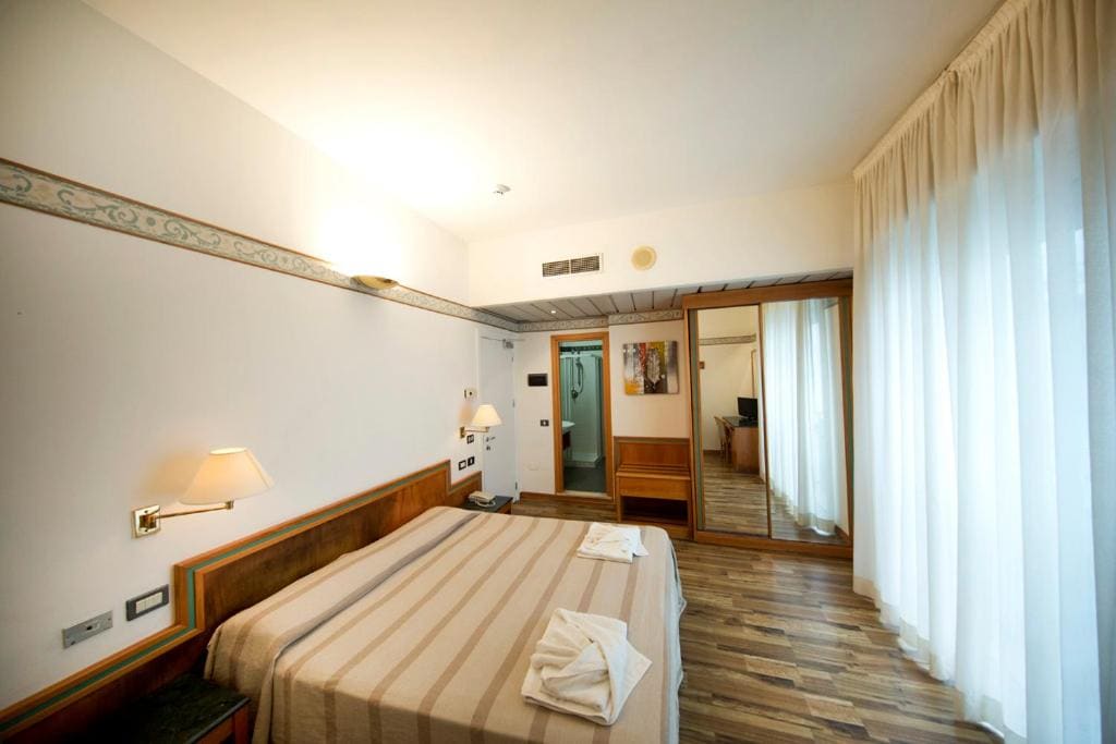 Double or Twin Room room - Image 2