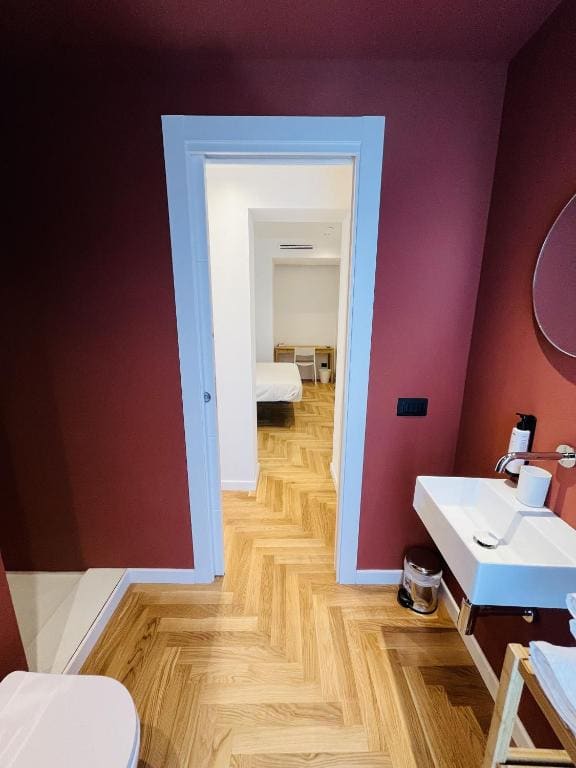 Deluxe Double Room with Balcony room - Image 1
