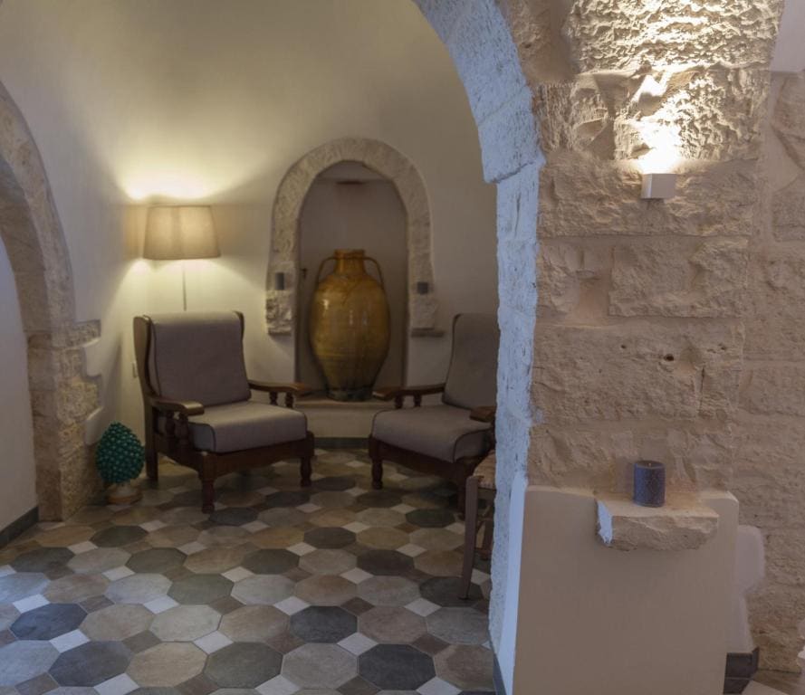 Two-Bedroom House room - Image 3