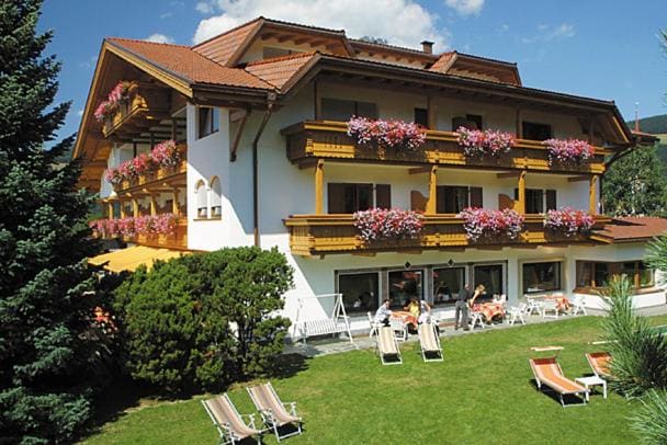 Superior Double Room with Balcony room - Image 1