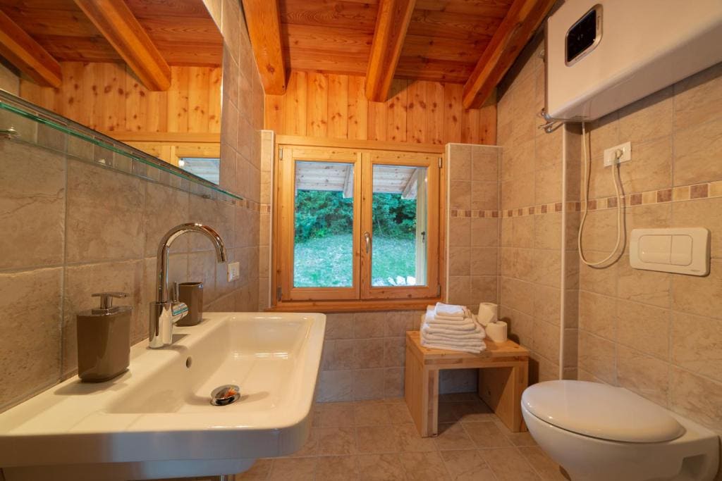 Triple Room with Balcony room - Image 2