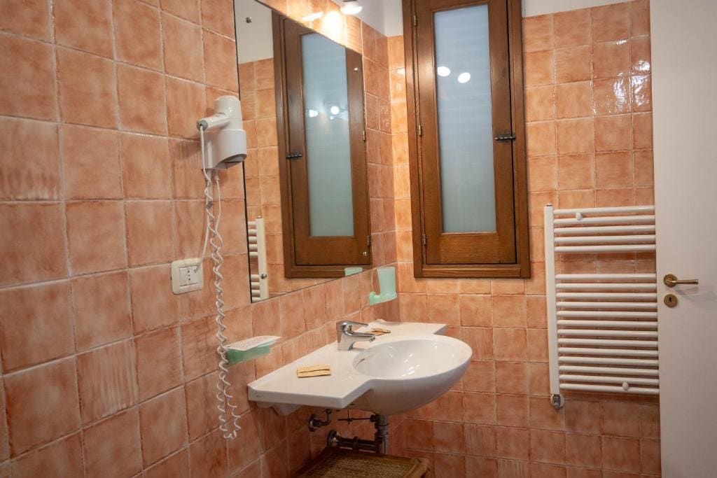 Double Room room - Image 3