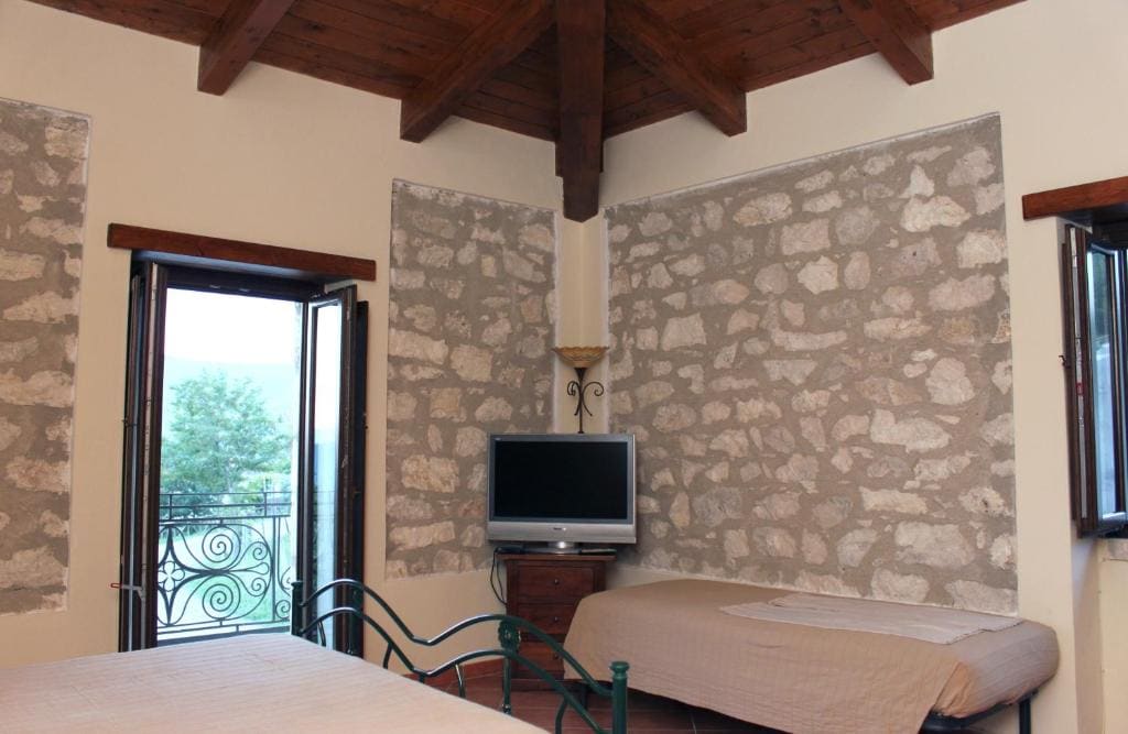 Triple Room with Garden View room - Image 2
