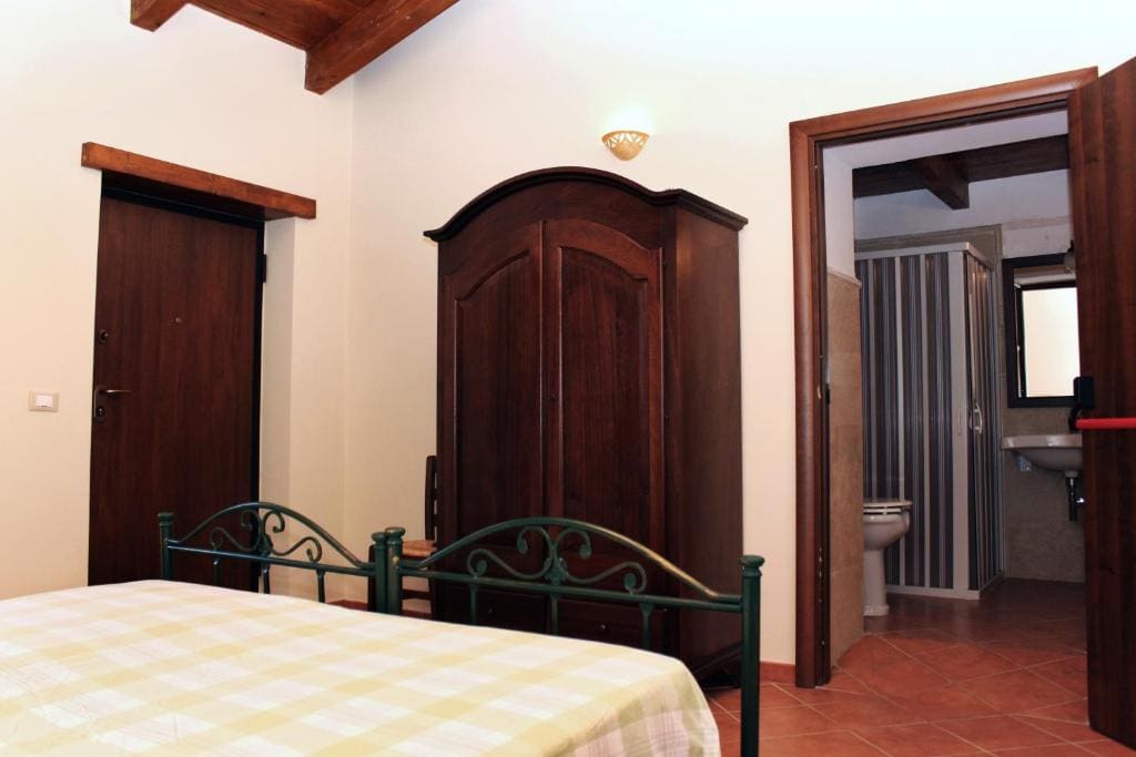 Triple Room with Garden View room - Image 3