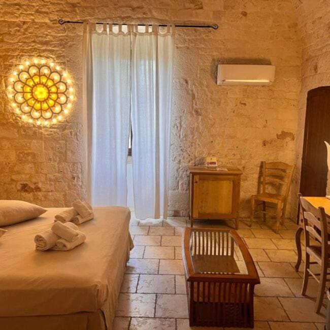 Double Room with Garden View room - Image 3