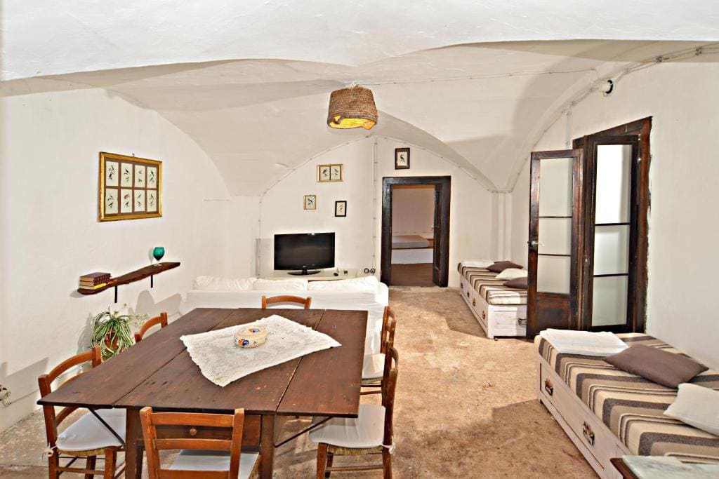 Two-Bedroom Townhouse room - Image 3
