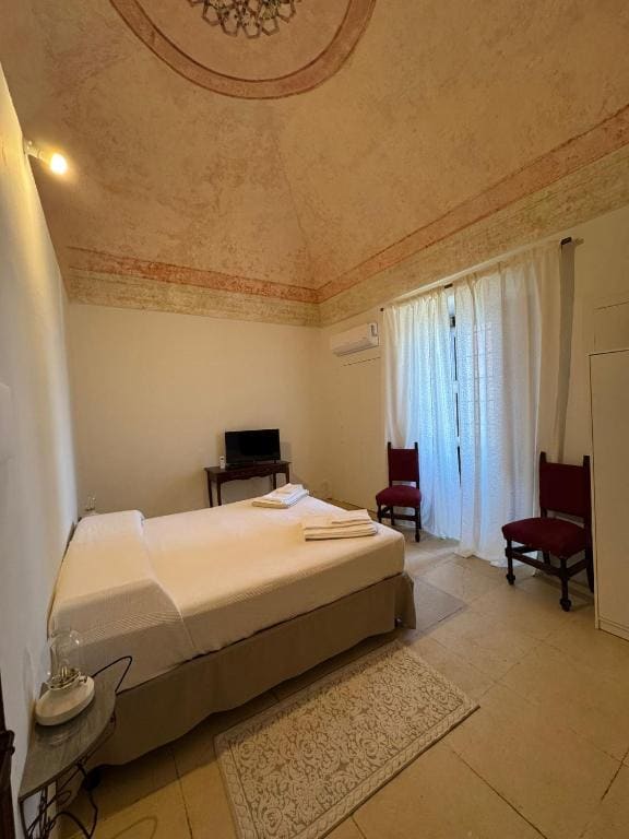 Double Room with Balcony and Sea View room - Image 1