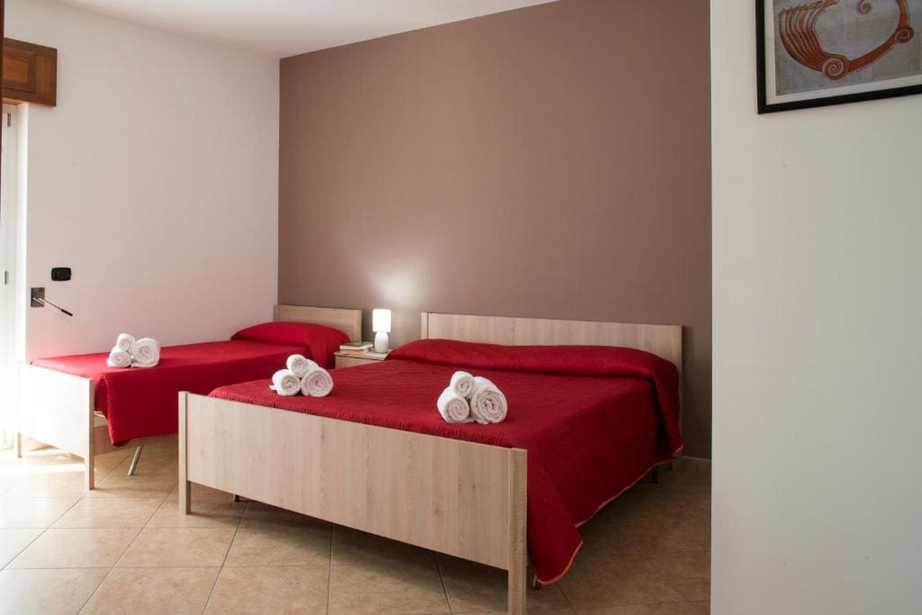 Double or Twin Room with Bathroom room - Image 2