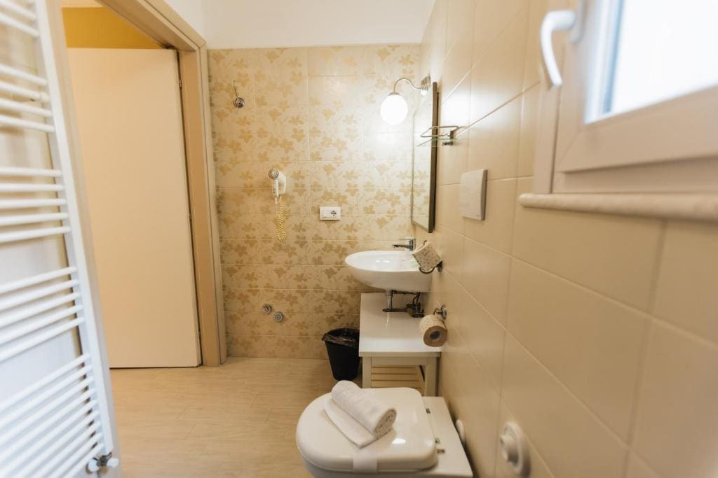 Double Room room - Image 2