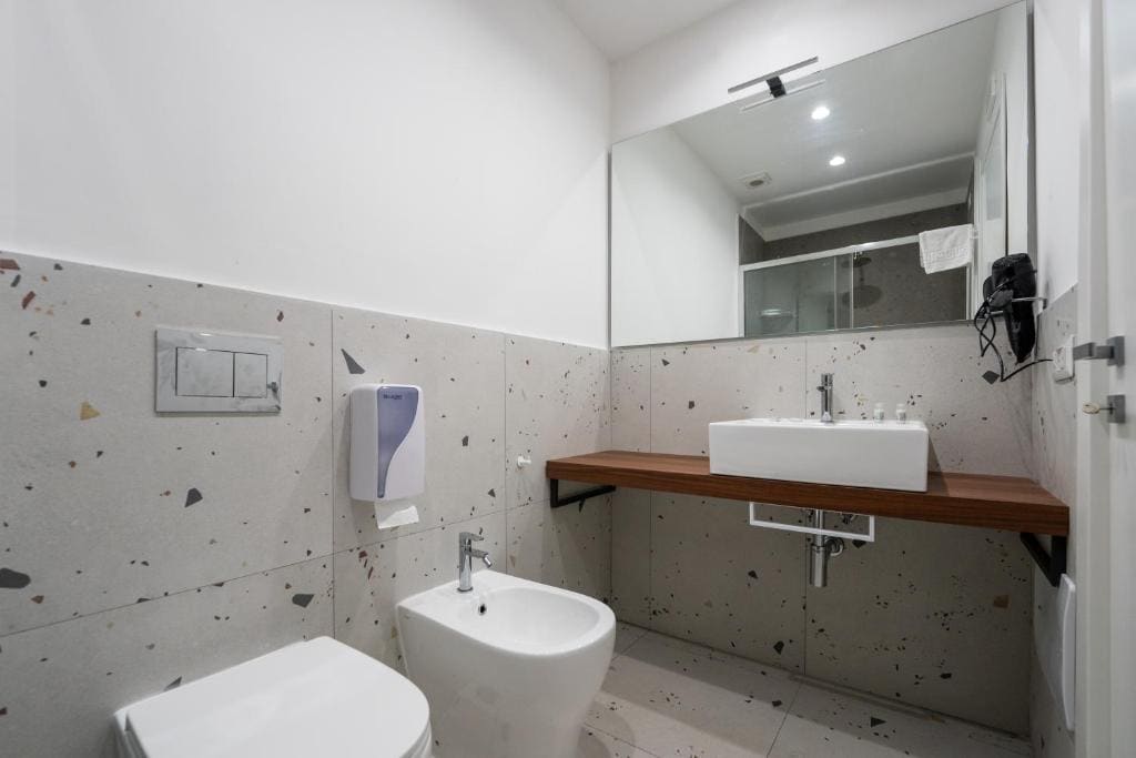 Standard Double or Twin Room with Sea View room - Image 1
