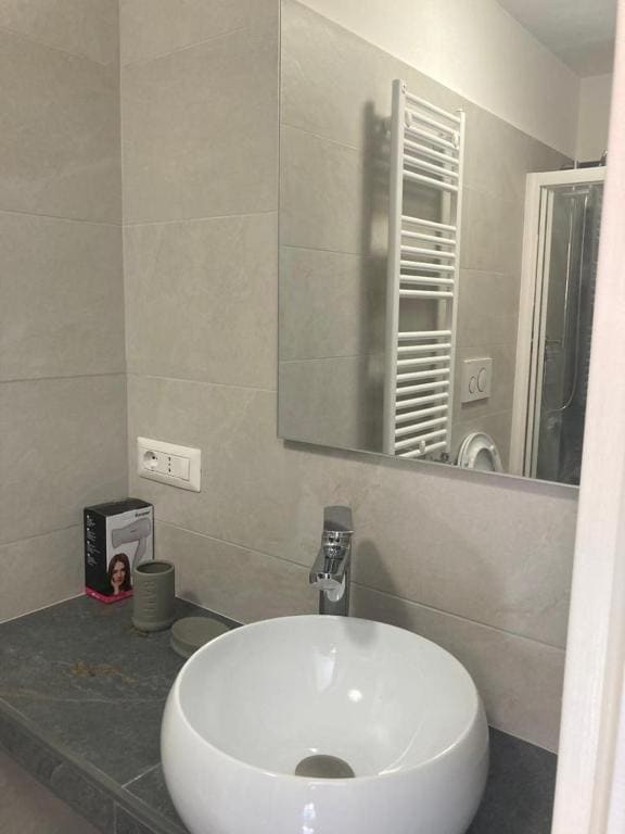 Double Room with Private Bathroom room - Image 3