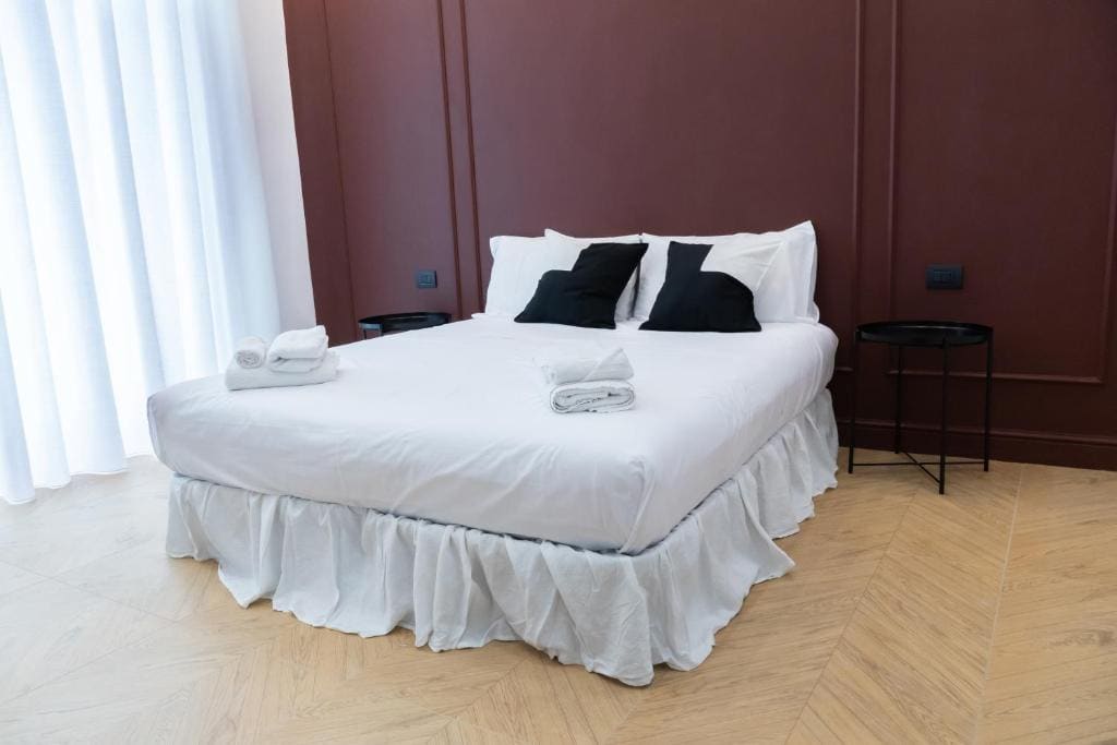 Standard King Room room - Image 2