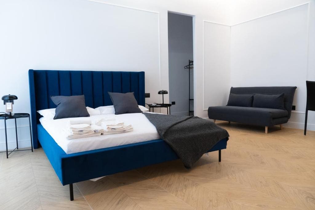 Superior Double or Twin Room with City View room - Image 3