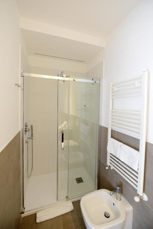 Queen Room room - Image 2
