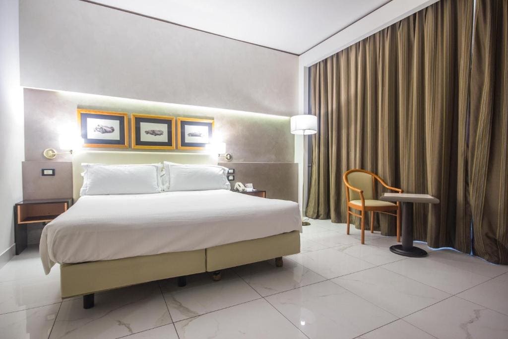 Comfort Twin Room - Non-Smoking room - Image 3