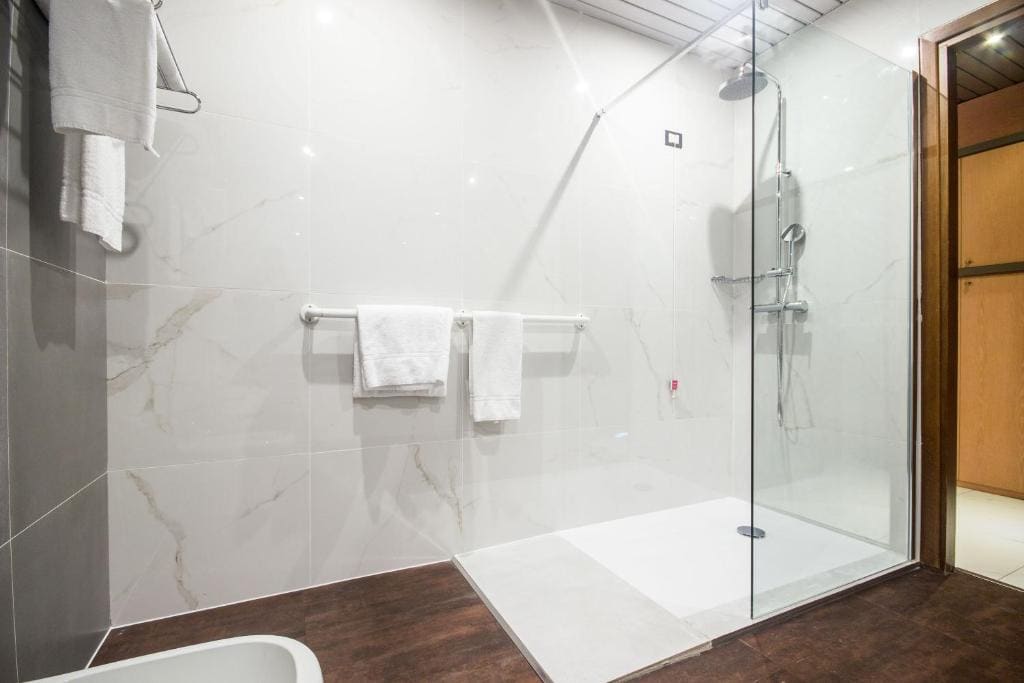 Double Room - Disability Access room - Image 3
