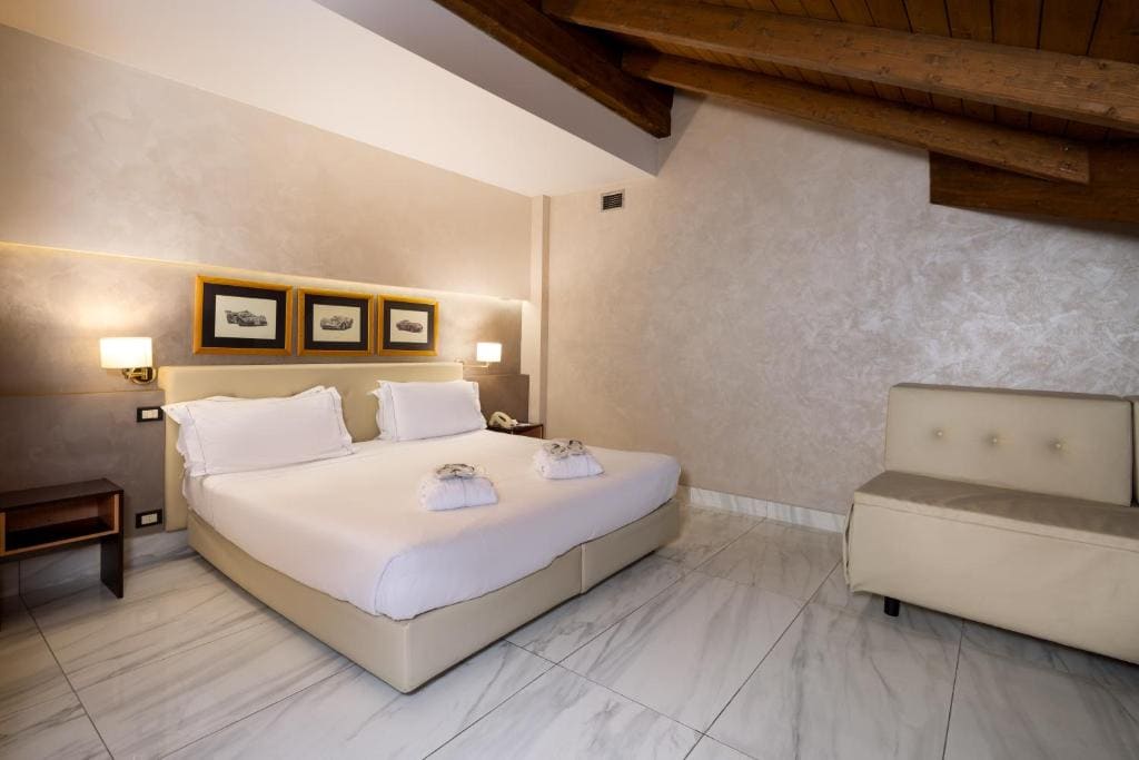 Junior Suite - Non-Smoking room - Image 2