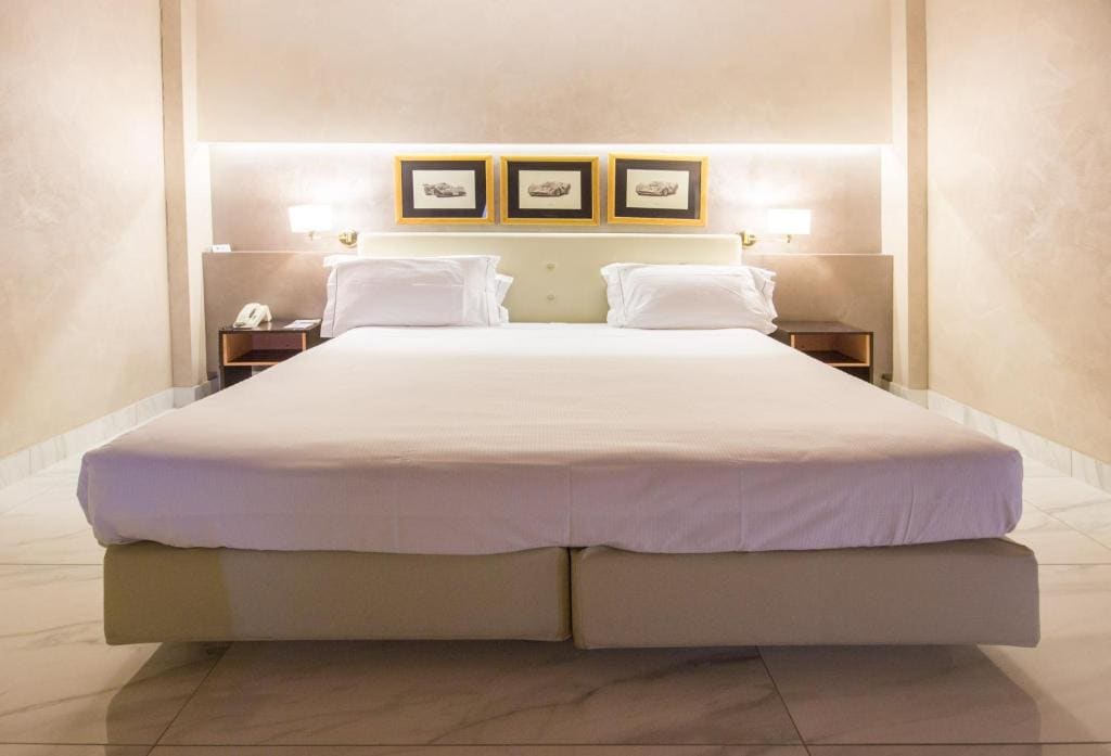 Two Connecting Double Rooms room - Image 1