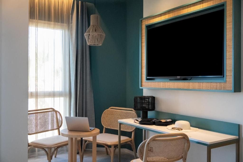 Superior King Room - Disability Access room - Image 1