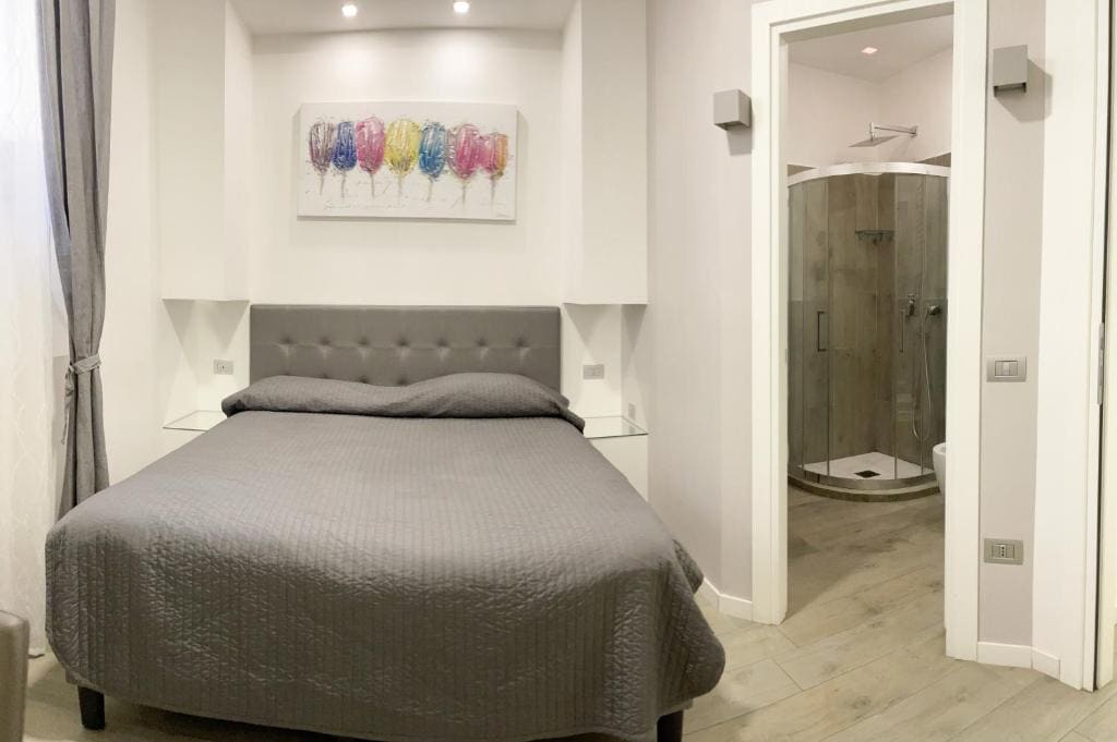 Double Room with Private Bathroom room - Image 2