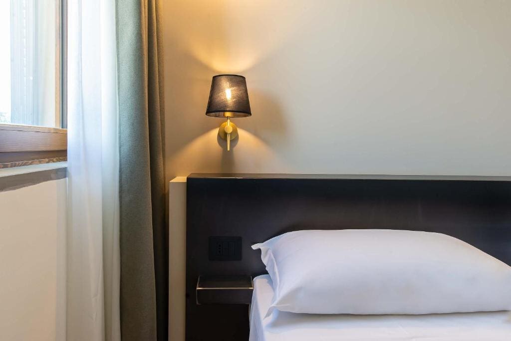 Classic Triple Room room - Image 3