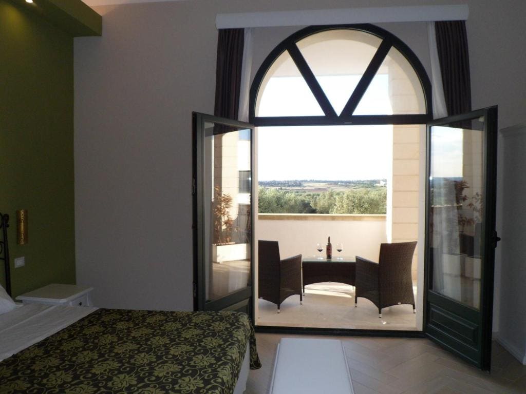 Triple Room with Terrace room - Image 3