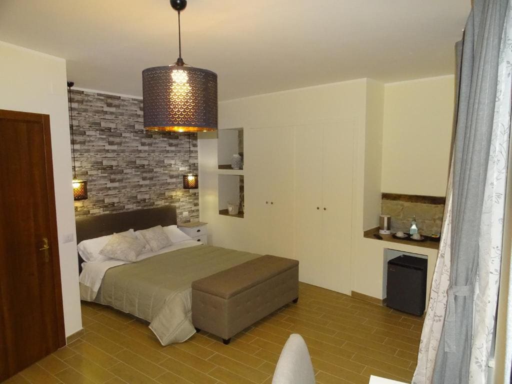 King Room with Balcony room - Image 2