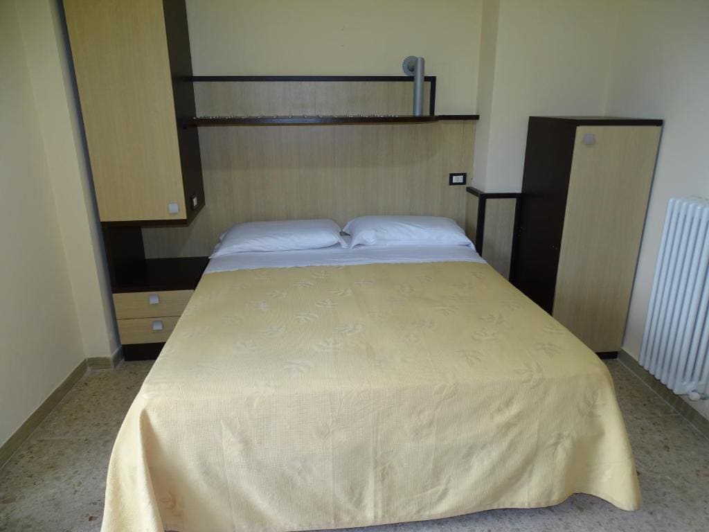 Standard Double or Twin Room with Balcony room - Image 3