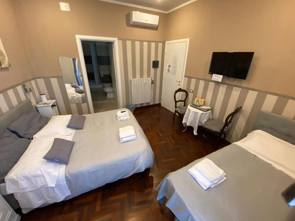 Double Room room - Image 1