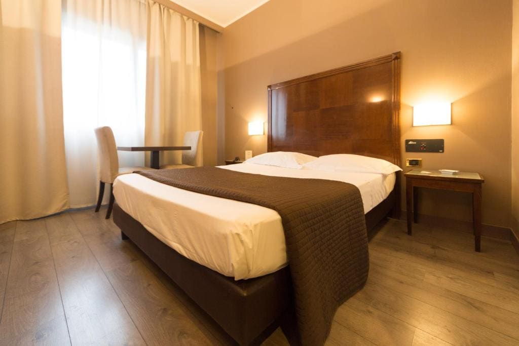 Double Room room - Image 2