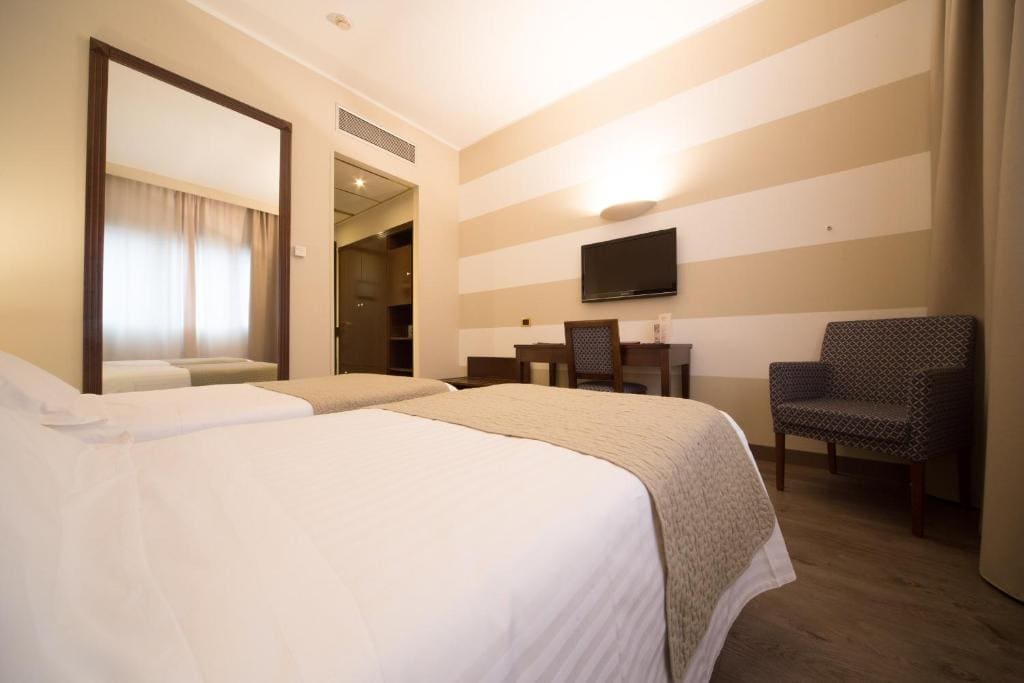 Twin Room room - Image 2