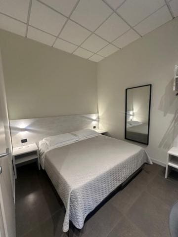 Economy Single Room room - Image 2
