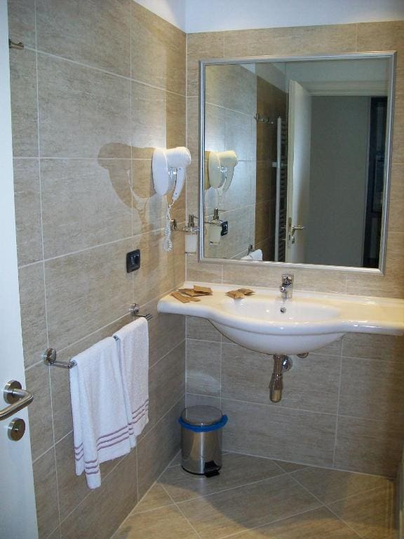Triple Room room - Image 3