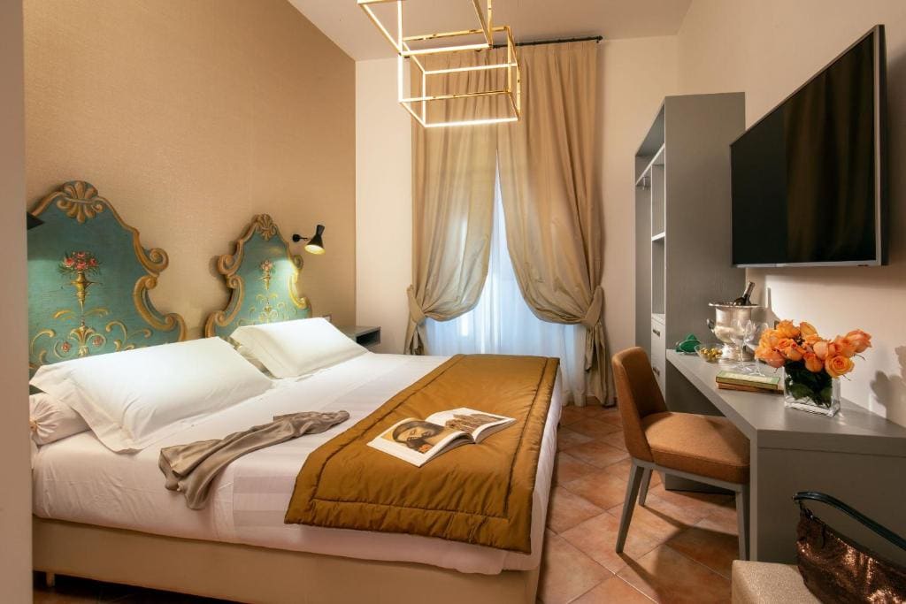 Double or Twin Room - Annex Building - Via del Corso 75 room - Image 2