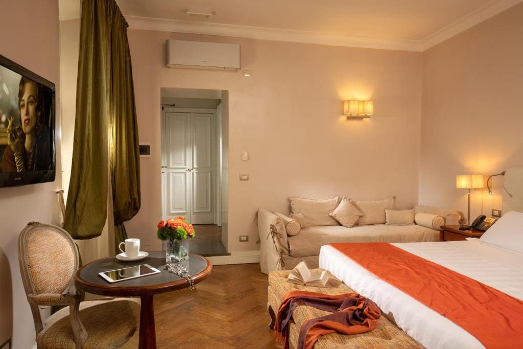 Elegance Triple Room - Annex Building - Via del Corso 75 room - Image 2