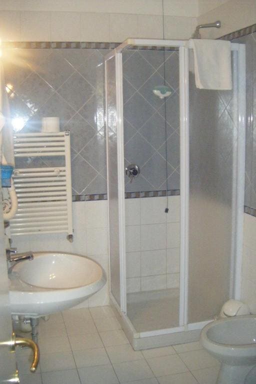Twin Room room - Image 3