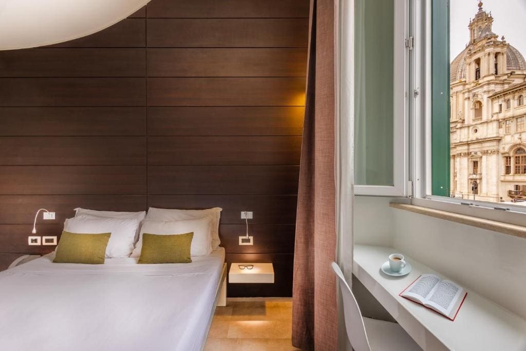 Standard Double Room with City View room - Image 3