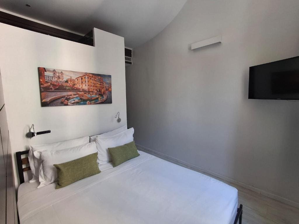 Standard Quadruple Room room - Image 3