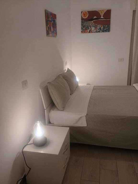 Double Room with Private Bathroom room - Image 3