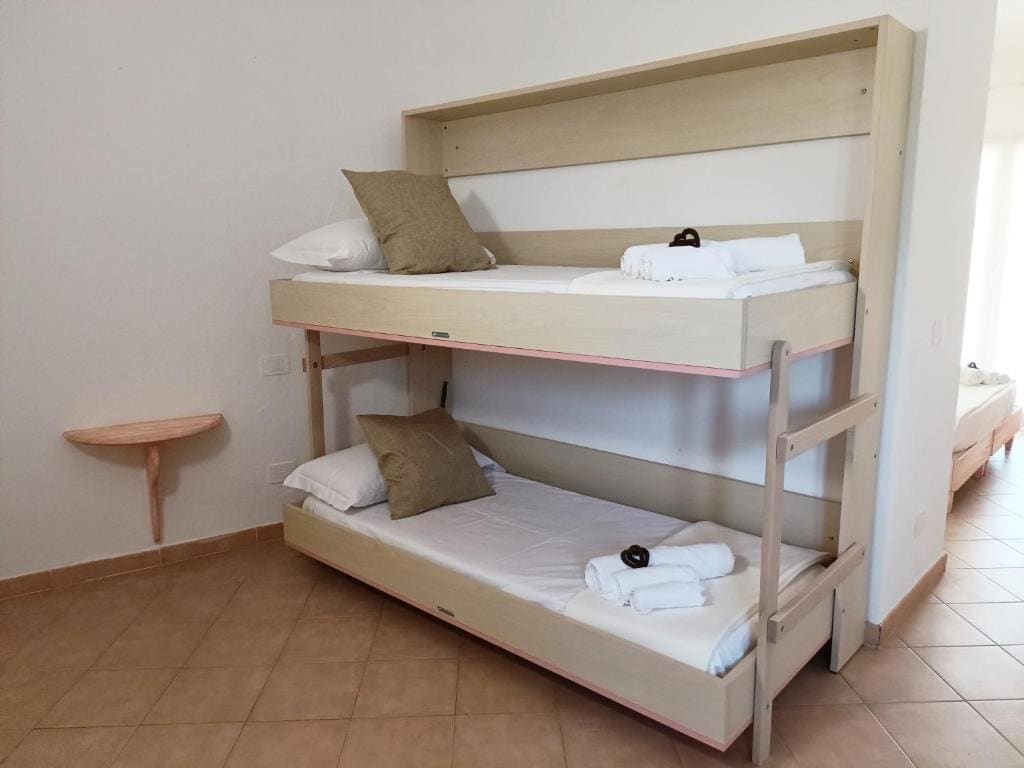 Quadruple Room with Garden View room - Image 2