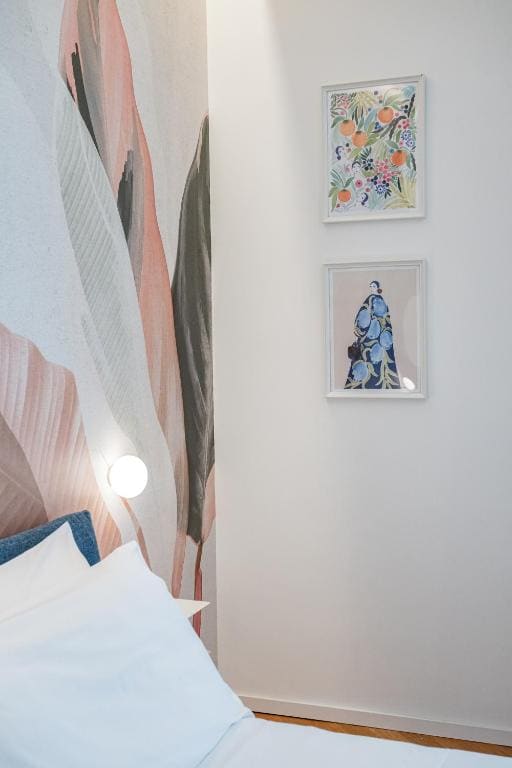 Double Room with Balcony room - Image 3