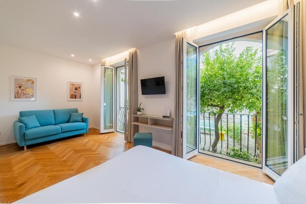 Triple Room with Garden View room - Image 1