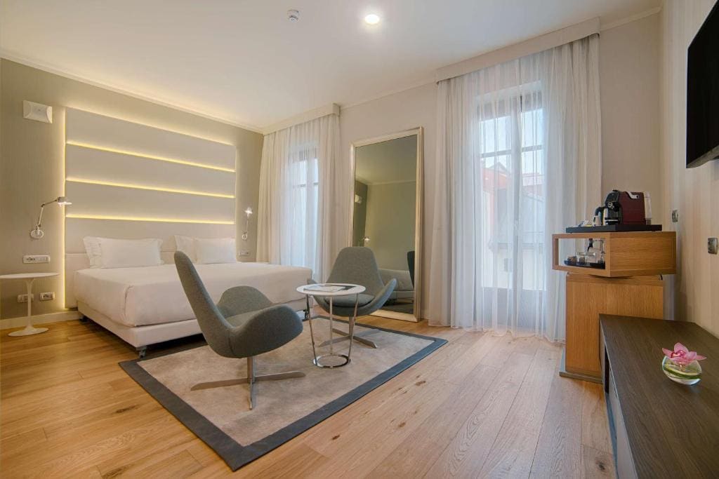 Superior Double or Twin Room room - Image 3