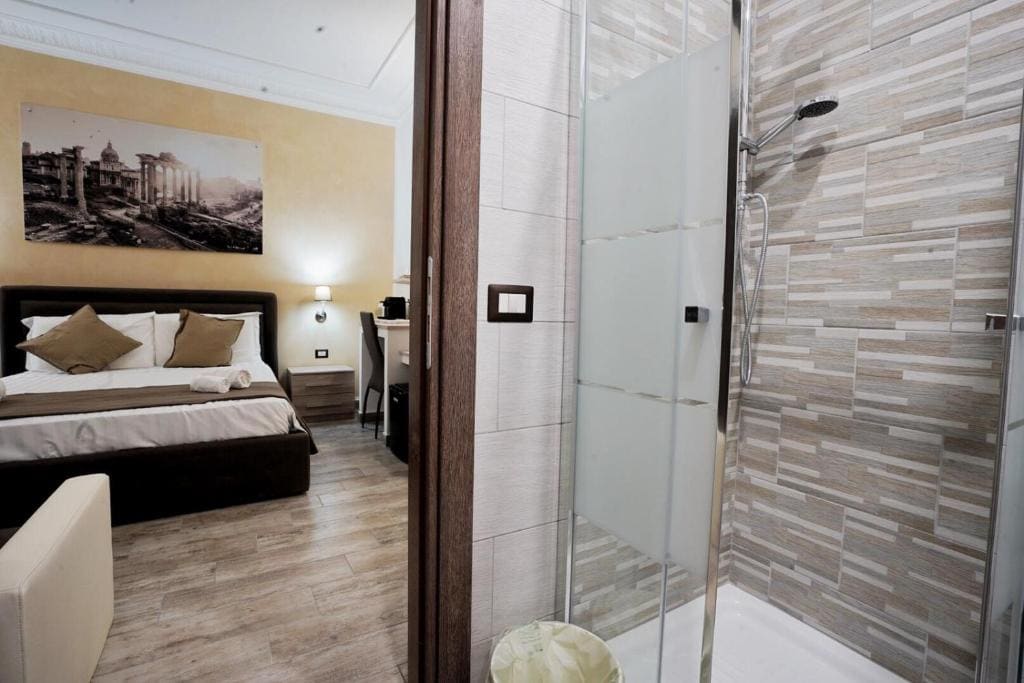 Deluxe Double Room room - Image 3