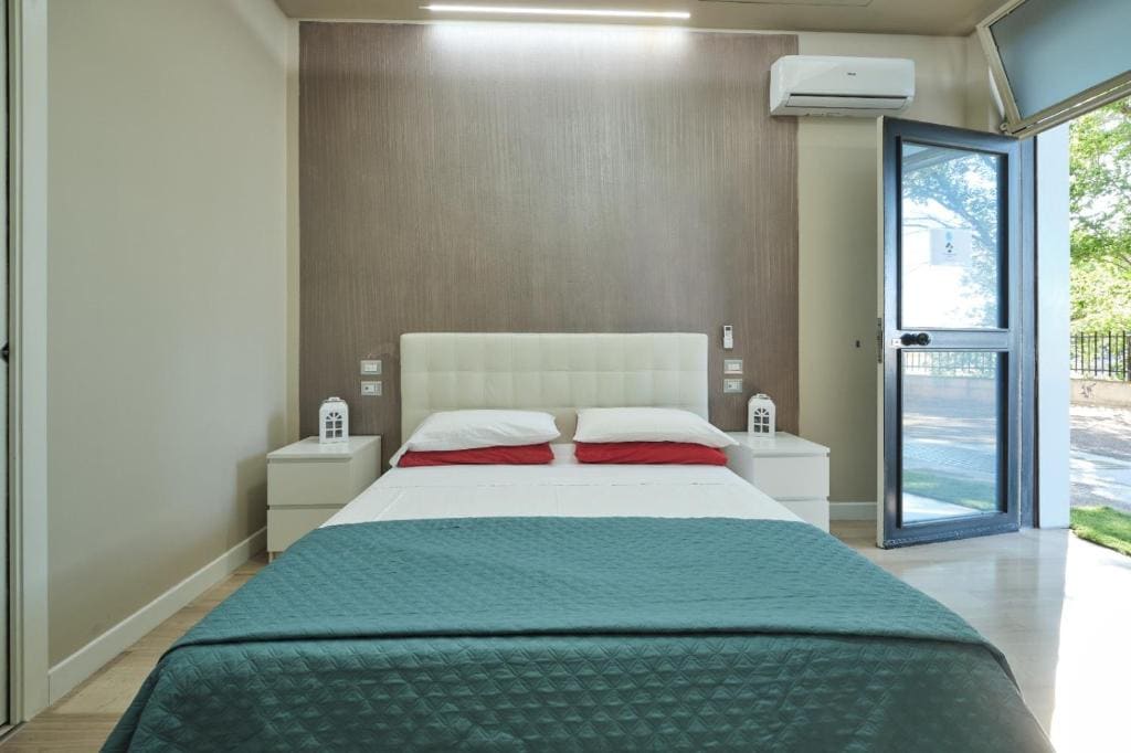 Double Room with Private Bathroom room - Image 3