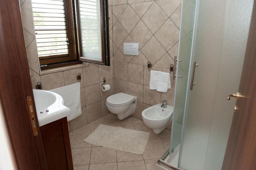 Double or Twin Room room - Image 1
