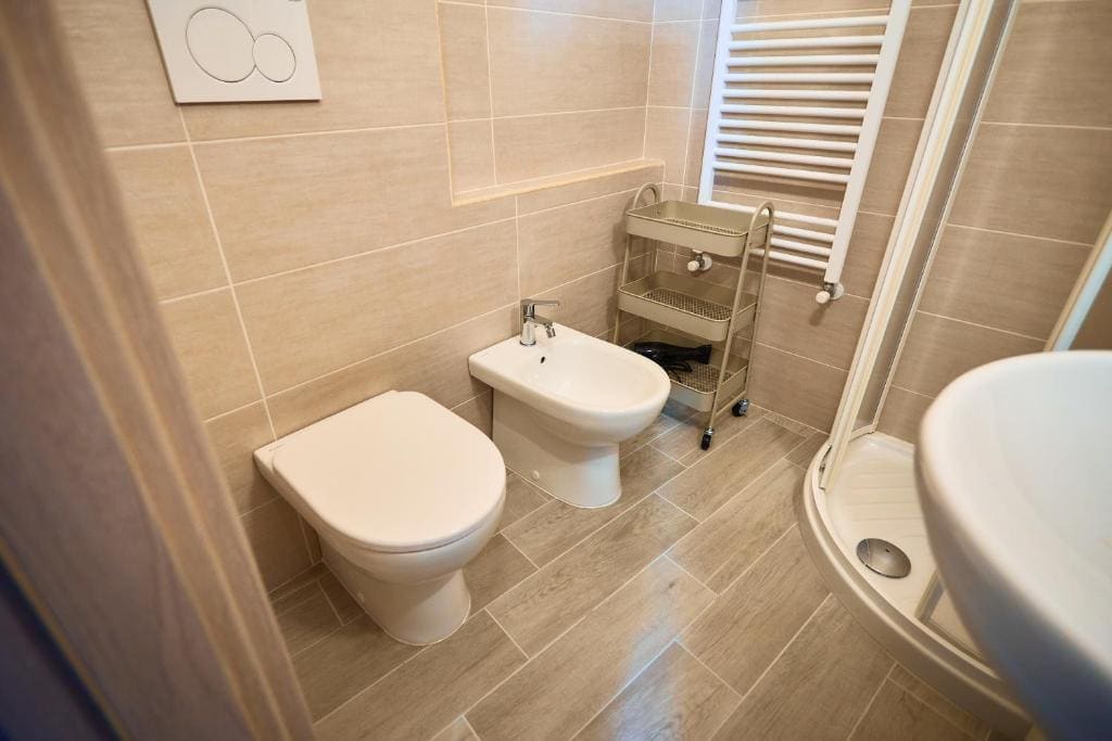 Quadruple Room with Private Bathroom room - Image 1